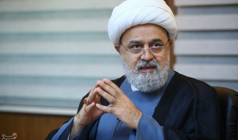 سازمان «سمت»، یکی از مراکز علمی مهم کشور در ترویج علوم انسانی از طریق تهیۀ کتاب‌های آموزشی استاندارد